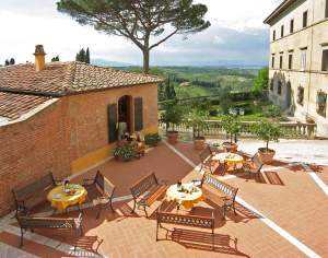 We are continually refining and adding to our portfolio of Nice Places to stay in Italy, so visit our site regularly to find somewhere just that little bit special. All our places to stay are presented with photos and descriptions taken and selected by us personally to give an impression as true to the reality as we can. All places are chosen by our team here in Italy for their combination of price, quality, charm and location. We work in partnership with family run hotels, guest houses and self-catering accommodations. This is NOT an unverified 'web portal' or online directory - we select only those places which we believe make excellent places to base a 1 week holiday or longer.